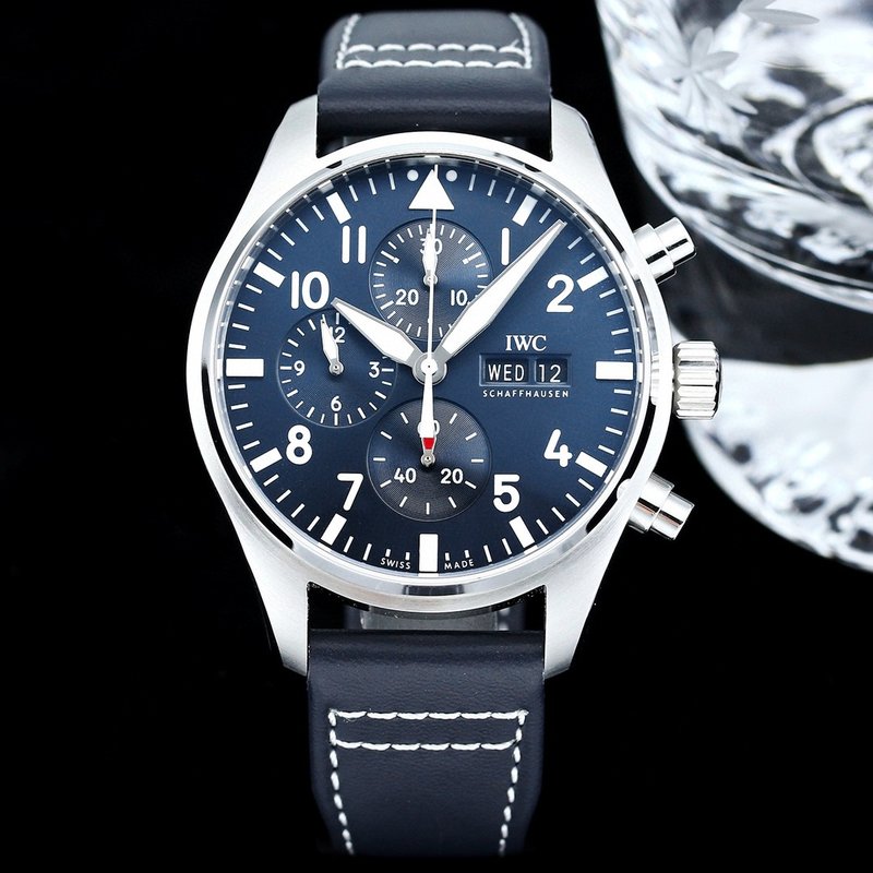 IWC 파일럿 시리즈 오토매틱 남성용 시계 001-251552
