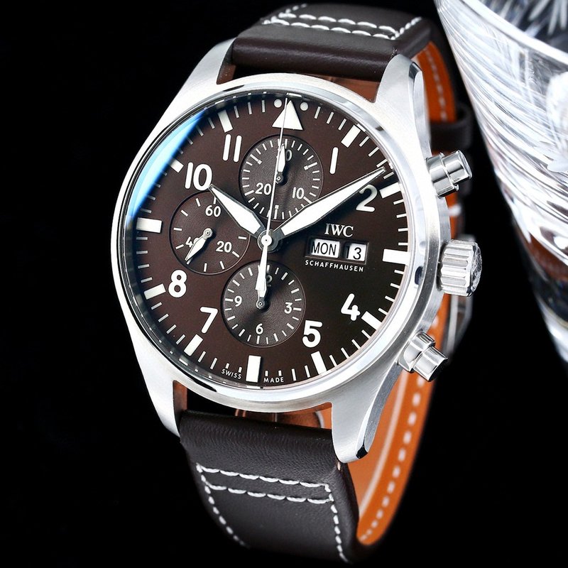 IWC 파일럿 시리즈 남성 오토매틱 시계 001-251556