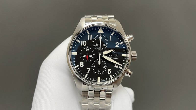 IWC 파일럿 시리즈 오토매틱 남성용 시계 001-251555