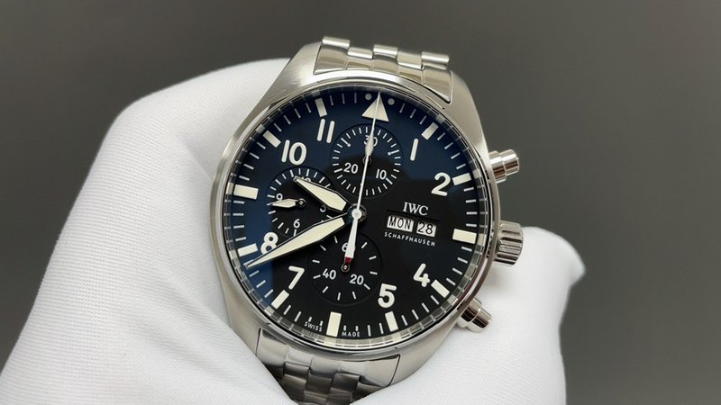 IWC 파일럿 시리즈 오토매틱 남성용 시계 001-251555