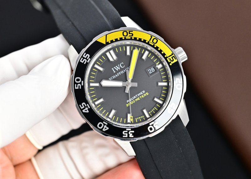 IWC 아쿠아타이머 오토매틱 남성용 시계 001-251568