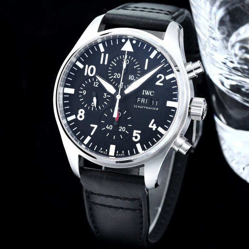 IWC 파일럿 시리즈 오토매틱 남성 시계 001-251570