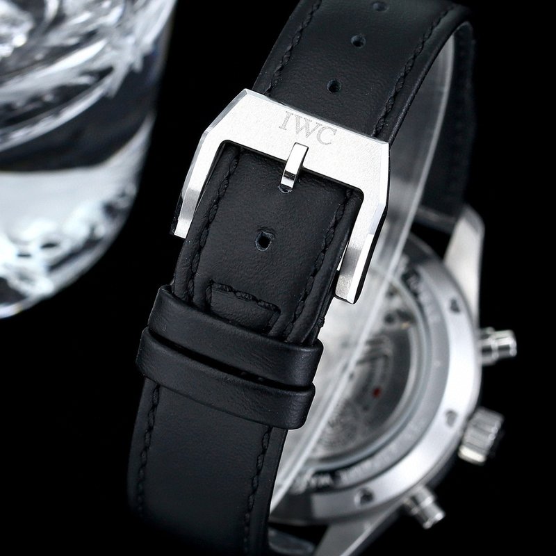 IWC 파일럿 시리즈 오토매틱 남성 시계 001-251570