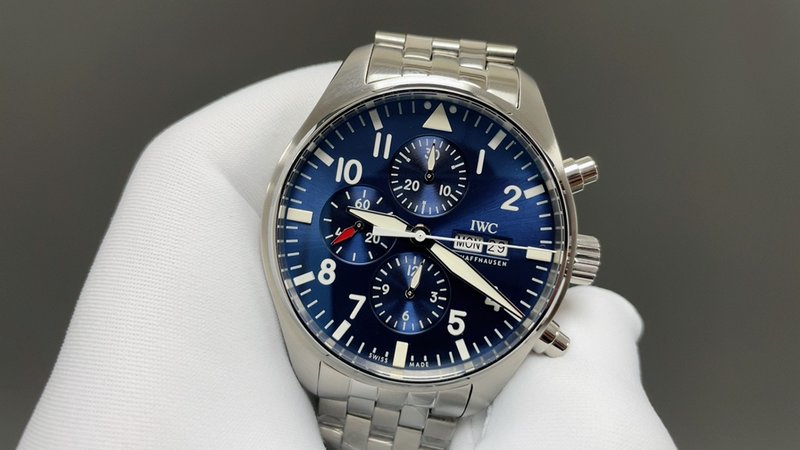 IWC 파일럿 시리즈 오토매틱 남성용 시계 001-251572