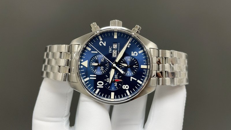 IWC 파일럿 시리즈 오토매틱 남성용 시계 001-251572
