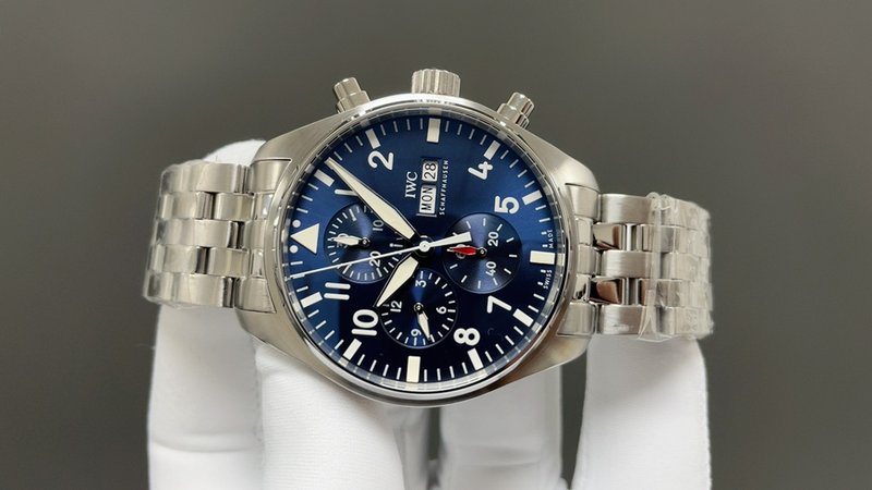 IWC 파일럿 시리즈 오토매틱 남성용 시계 001-251572