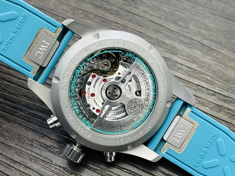 IWC 파일럿 티타늄 오토매틱 시계 001-251575
