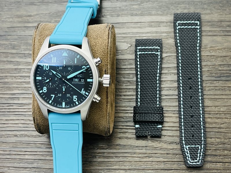 IWC 파일럿 티타늄 오토매틱 시계 001-251575