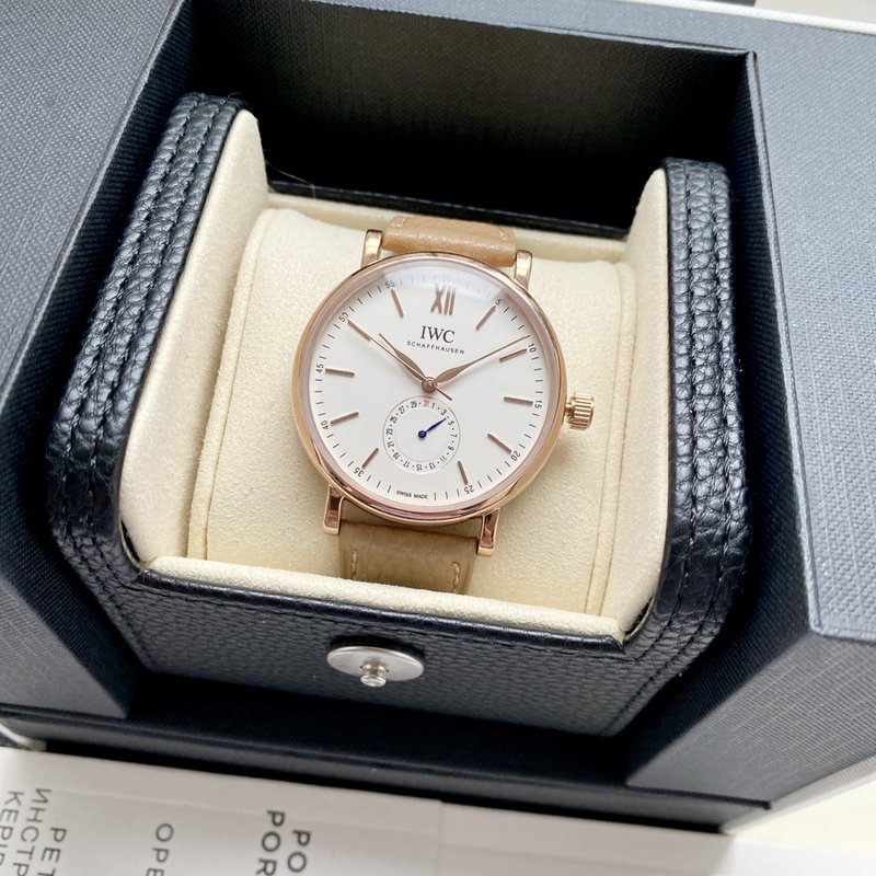 IWC 포르투기제 시리즈 포인터 캘린더 시계 001-251578