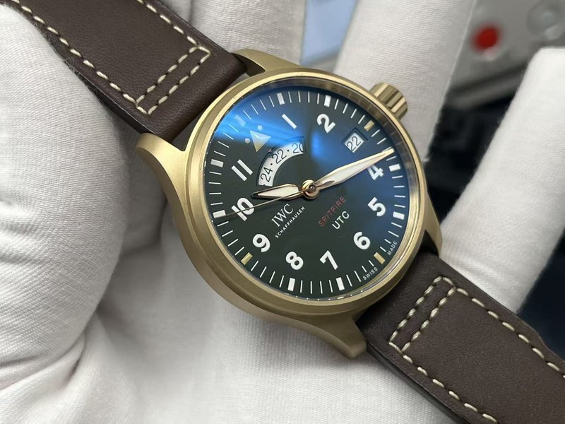 IWC 파일럿 UTC 월드타임 브론즈 시계 001-251580