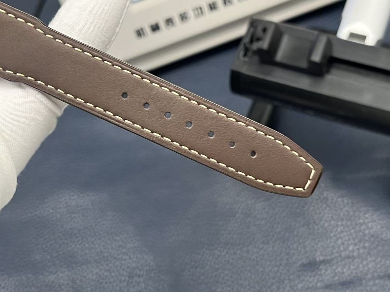IWC 파일럿 UTC 월드타임 브론즈 시계 001-251580