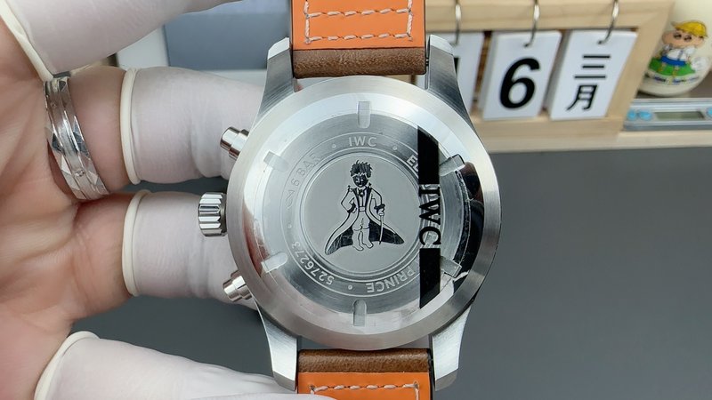 IWC 파일럿 크로노그래프 블루 다이얼 오토매틱 시계 001-251582