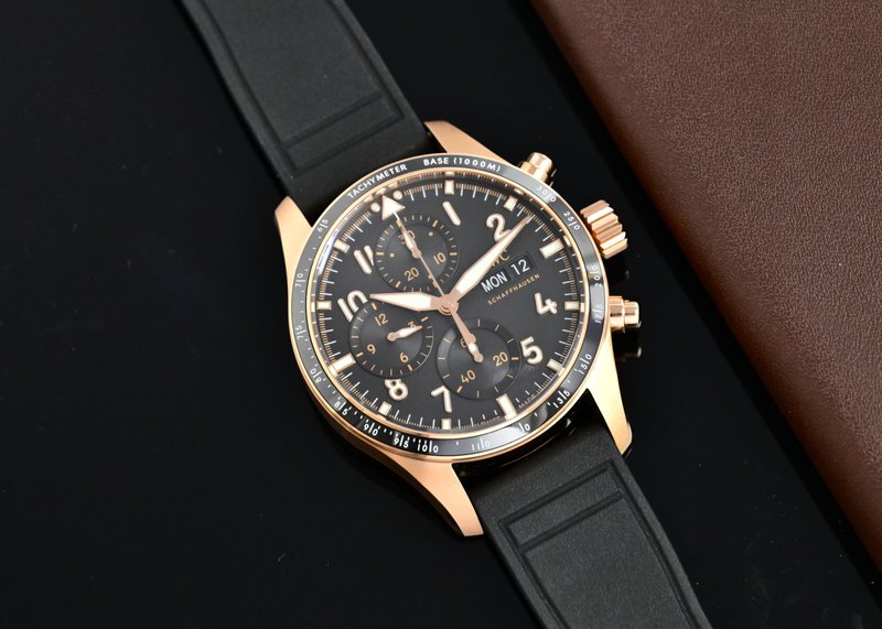 IWC 파일럿 시리즈 고성능 크로노그래프 시계 001-251585