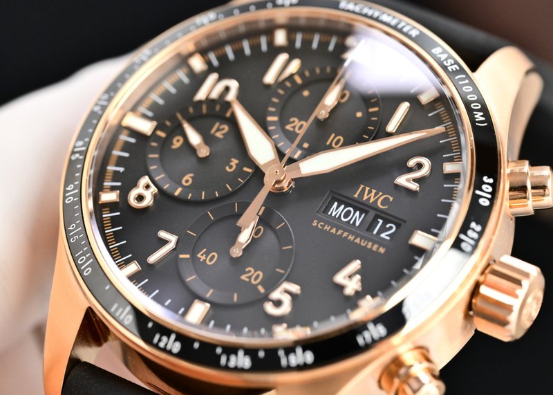 IWC 파일럿 시리즈 고성능 크로노그래프 시계 001-251585
