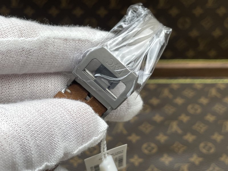 IWC 피트파이어 파일럿 워치 5 급 티타늄 소재 001-251591