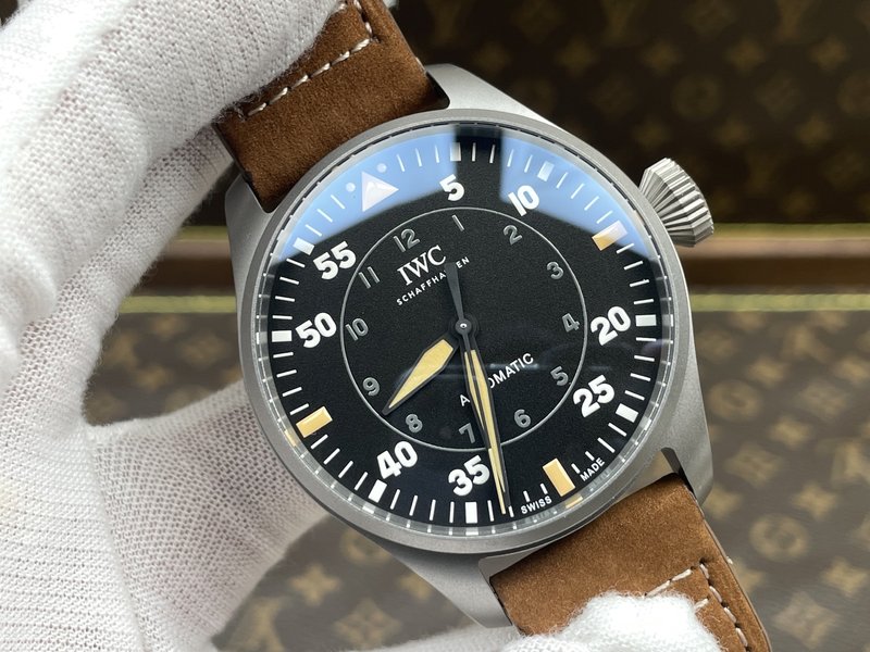 IWC 피트파이어 파일럿 워치 5 급 티타늄 소재 001-251591