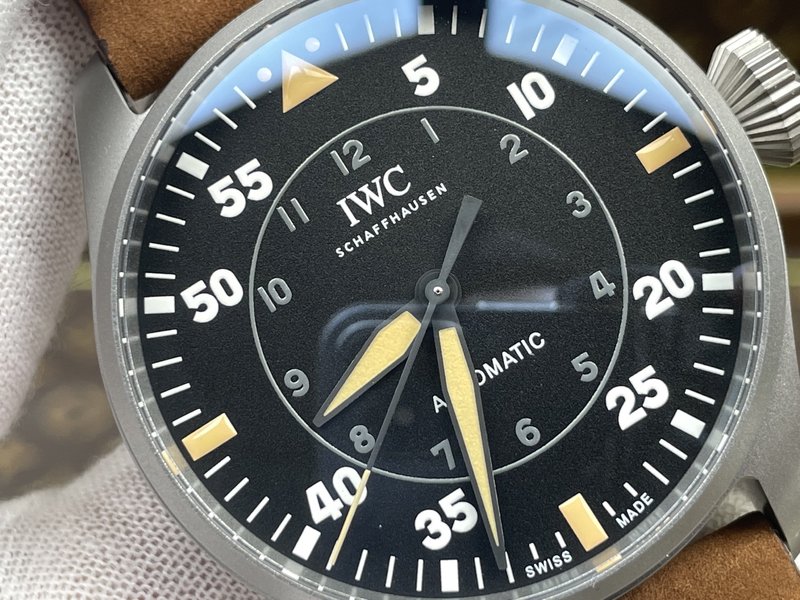 IWC 피트파이어 파일럿 워치 5 급 티타늄 소재 001-251591