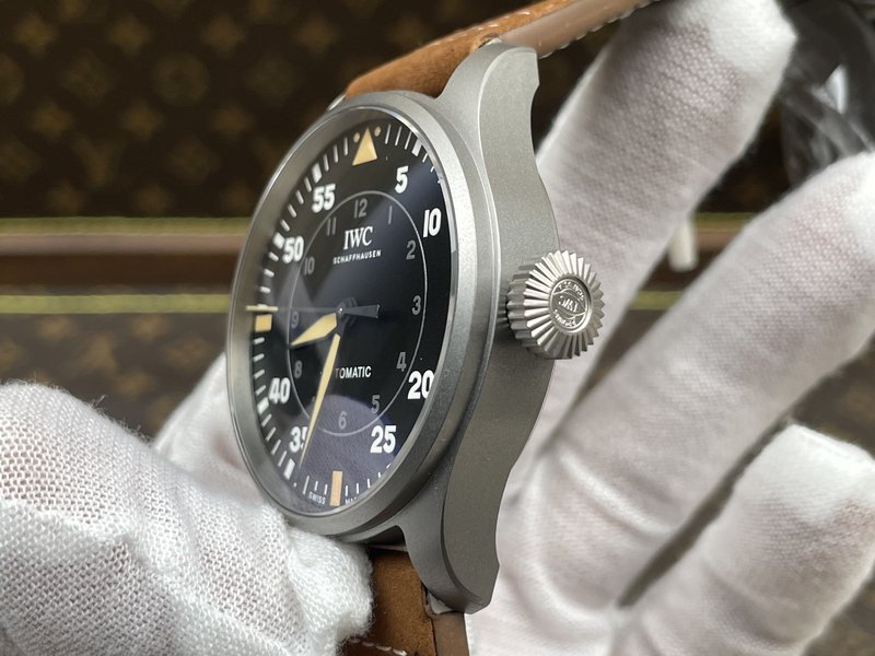 IWC 피트파이어 파일럿 워치 5 급 티타늄 소재 001-251591