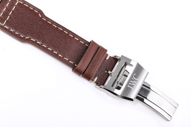 IWC 파일럿 워치 리틀 프린스 투어빌롱 001-251598