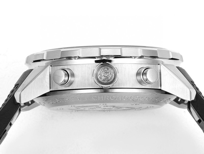 IWC 아쿠아타이머 상어 에디션 남성 시계 001-251601