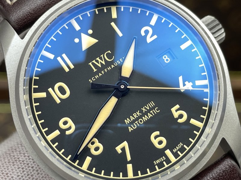 IWC 파일럿 마크 시리즈 빈티지 티타늄 케이스 시계 001-251603