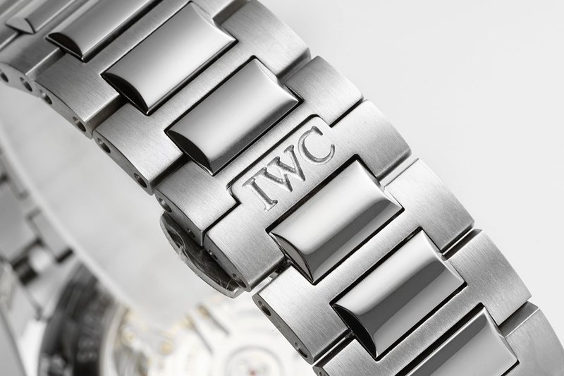 IWC 포르투기제 크로노그래프 001-251604