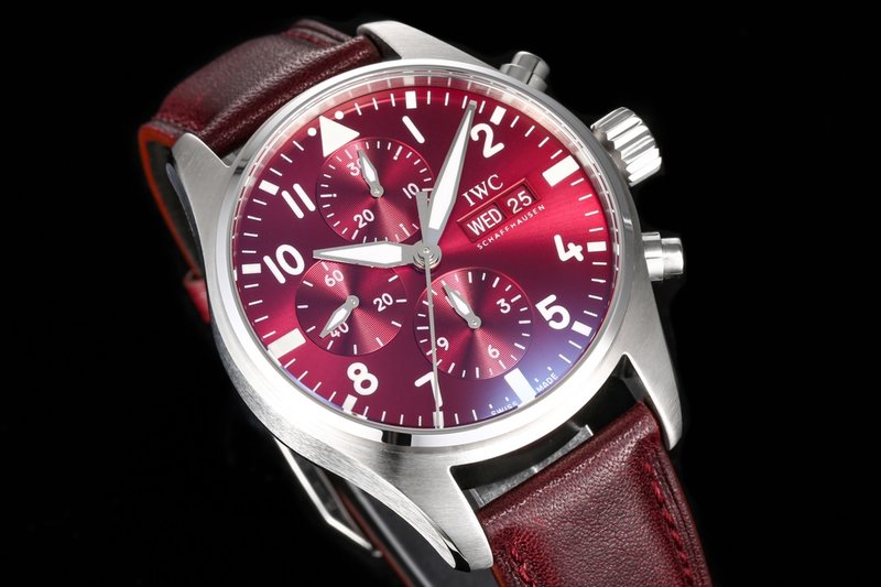 IWC 파일럿 호랑이 특별판 시계 001-251610