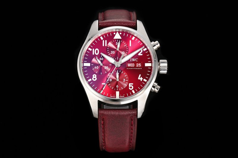IWC 파일럿 호랑이 특별판 시계 001-251610