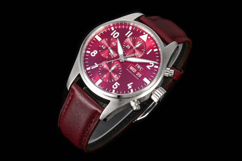 IWC 파일럿 호랑이 특별판 시계 001-251610