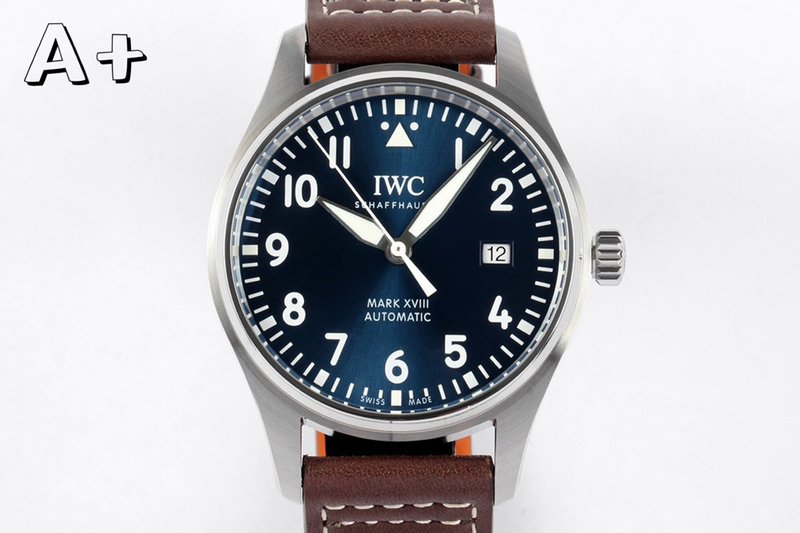 IWC 파일럿 시리즈 오토매틱 남성 시계 001-251611