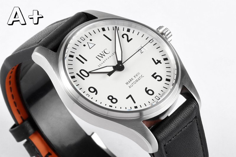 IWC 파일럿 마크 18 헤리티지 시계 001-251617