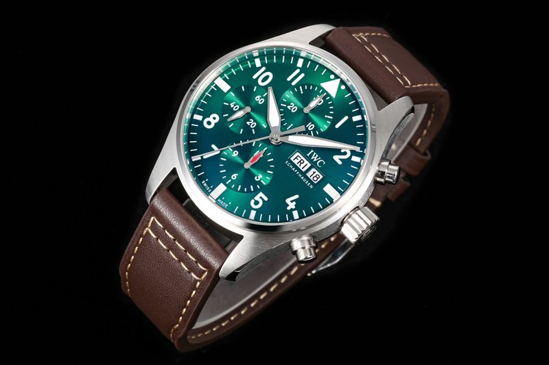 IWC 파일럿 시리즈 스테인리스 오토매틱 시계 001-251620
