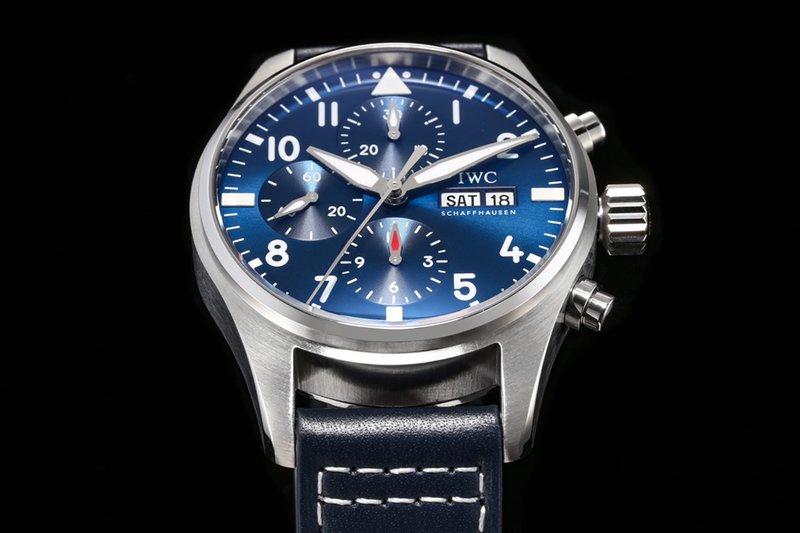 IWC 파일럿 시리즈 스틸 토매틱 시계 001-251621