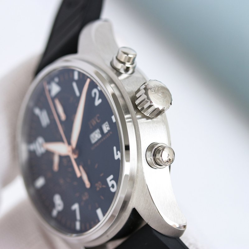 IWC 파일럿 시리즈 블랙 골드 콜라보레이션 시계 001-251625