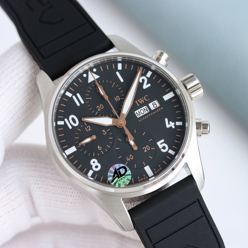 IWC 파일럿 시리즈 블랙 골드 콜라보레이션 시계 001-251625