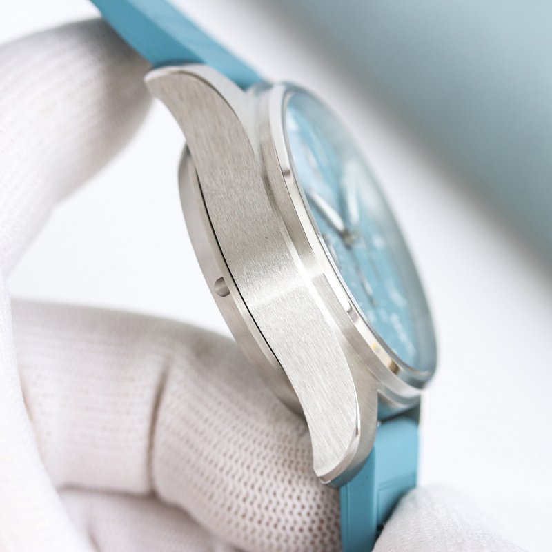 IWC 파일럿 시리즈 블루 다이얼 스틸 워치 001-251626