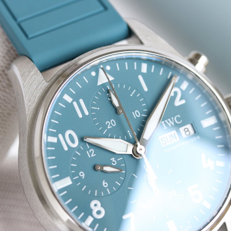 IWC 파일럿 시리즈 블루 다이얼 스틸 워치 001-251626