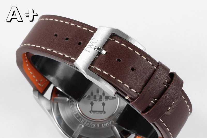 IWC 파일럿 마크 18 헤리티지 시계 001-251631
