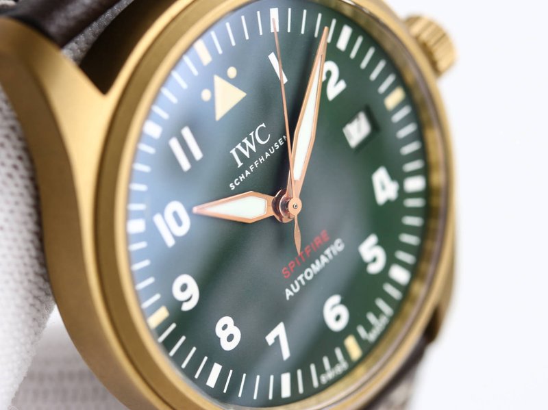 IWC 스파이 파이어 시리즈 브론즈 오토매틱 시계 001-251636