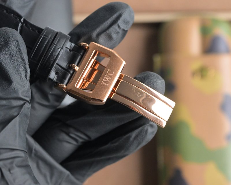 IWC 파일럿 시리즈 로즈골드 워치 001-251642