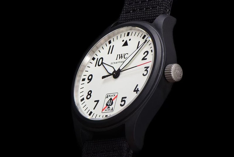IWC 파일럿 워치 블랙 에이스 특별판 001-251643