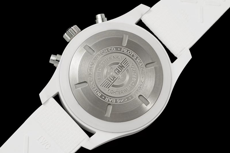 IWC 파일 탑건 레이크 타호 화이트 세라믹 크로노그래 001-251651