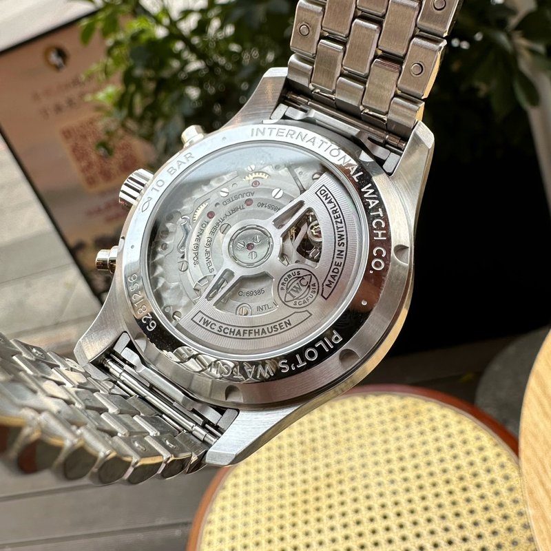 IWC 파일럿 크로노그래프 41mm 틸 케이스 001-251680