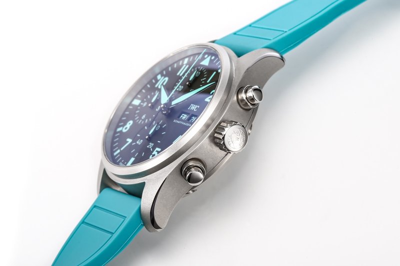 IWC 파일럿 페트로리움 그린 크로노그래프 001-251683