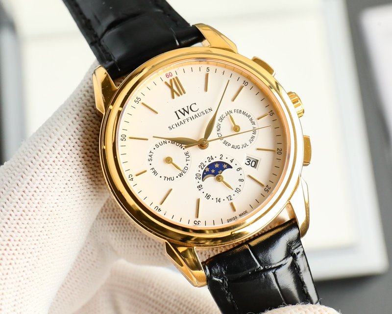 IWC 포르투기제즈 오토매틱 멀티펑션 시계 001-251684