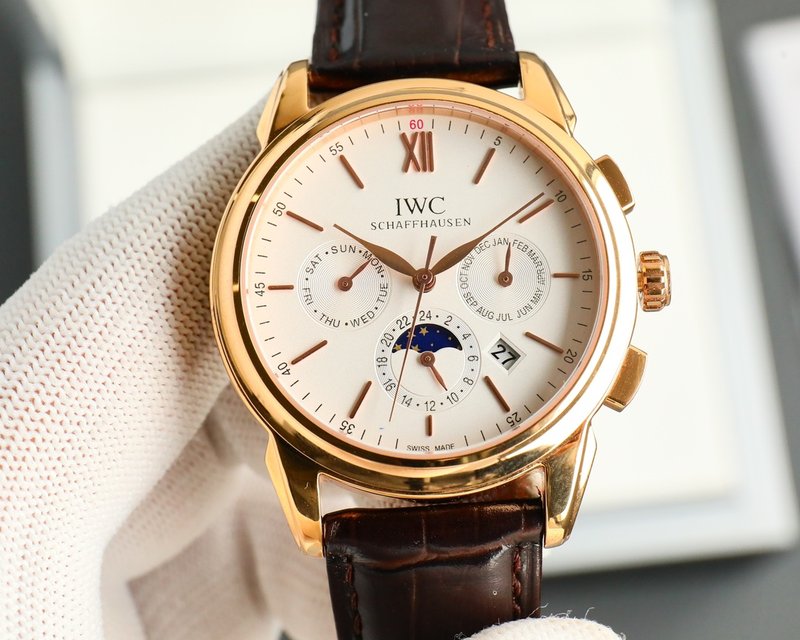 IWC 포르투기제즈 오토매틱 멀티펑션 시계 001-251684