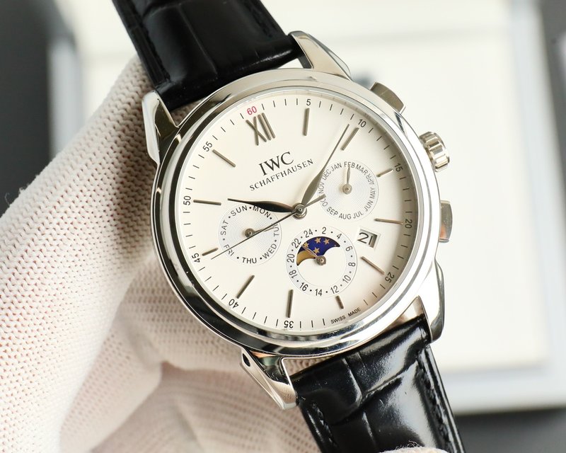 IWC 포르투기제 오토매 무브먼트 시계 001-251685