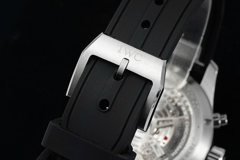 IWC 파일럿 시리즈 스틸 러버 스트랩 시계 001-251695