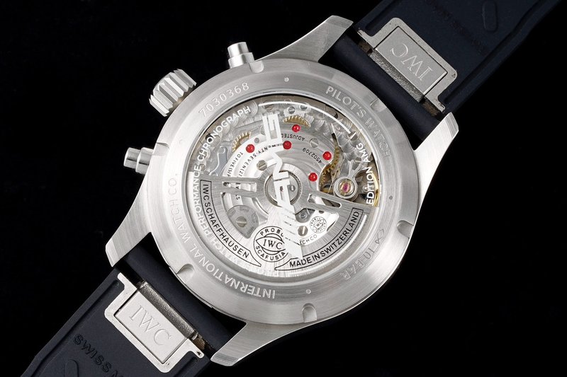 IWC 파일럿 하이퍼포먼스 크로노그래프 001-251696