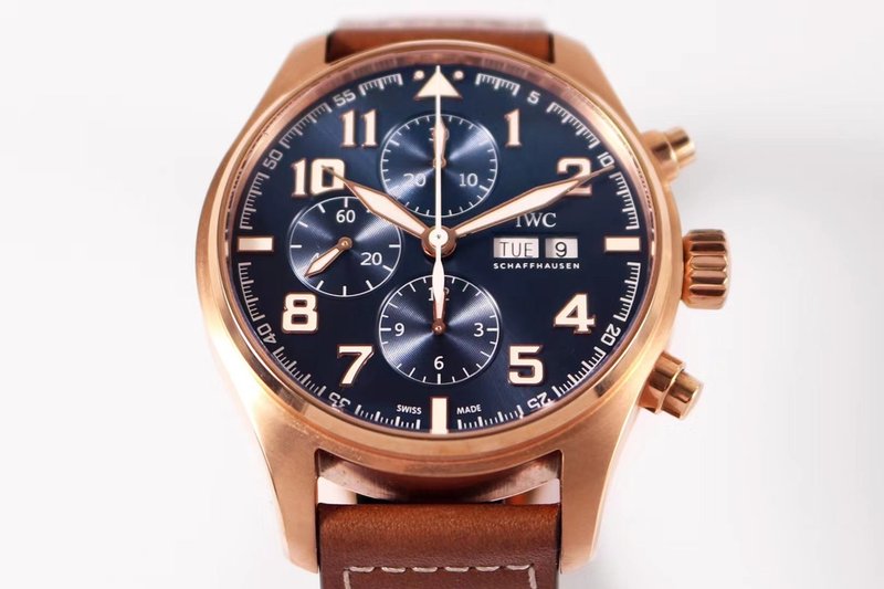 IWC 파일럿 크로노그래프 로즈골드 블루 다이얼 001-251705